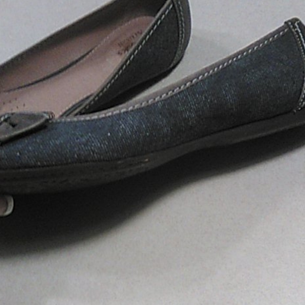 Clarks Flats / Shoes View 4